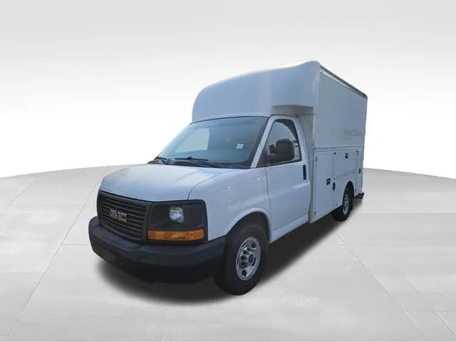 2016 GMC Savana 3500 - Box
