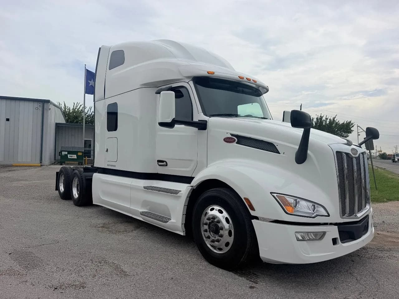 2023 Peterbilt 579 - Sleeper