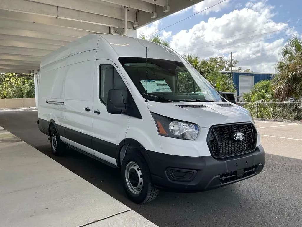 2027 Ford Transit-250 - Vans