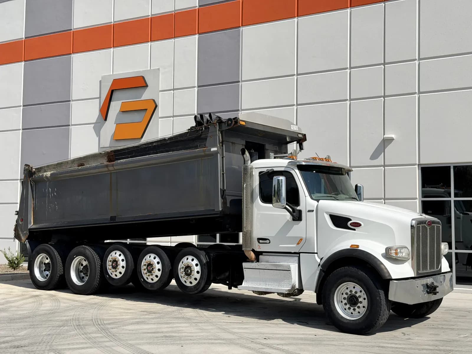2018 Peterbilt 567 - Dump