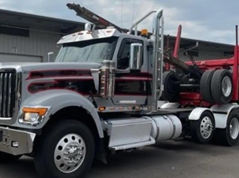2024 International HX520 SFA - Day Cab