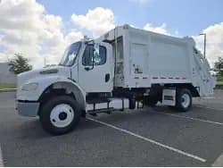 2015 Freightliner Business Class M2 - Garbage