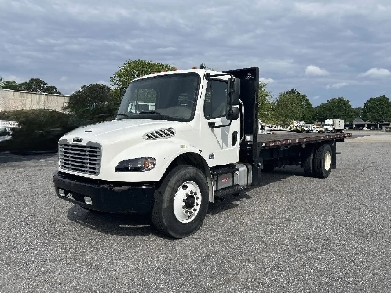 2020 Freightliner M2 - Flatbed
