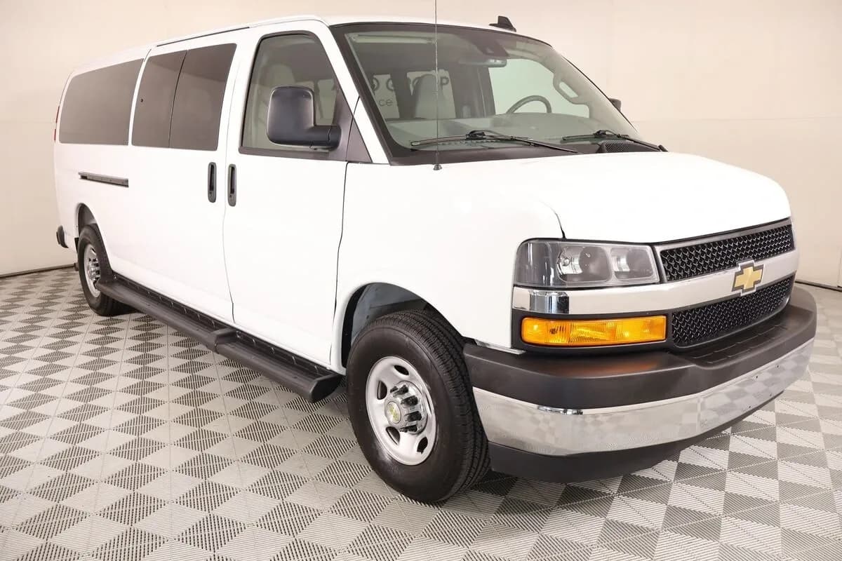 2025 Chevrolet Express 3500 - Pickup