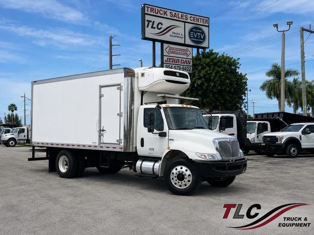2020 International MV607 18ft - Refrigerated