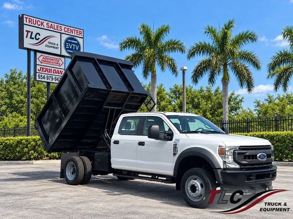 2020 Ford F450 Crew Cab w/ 10ft - Dump