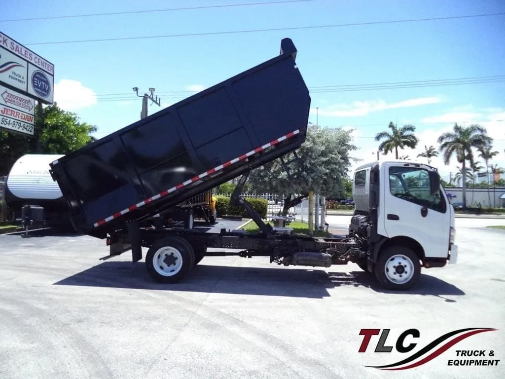 2020 Hino 195 w/ New 15ft Landscape Body Steel - Dump