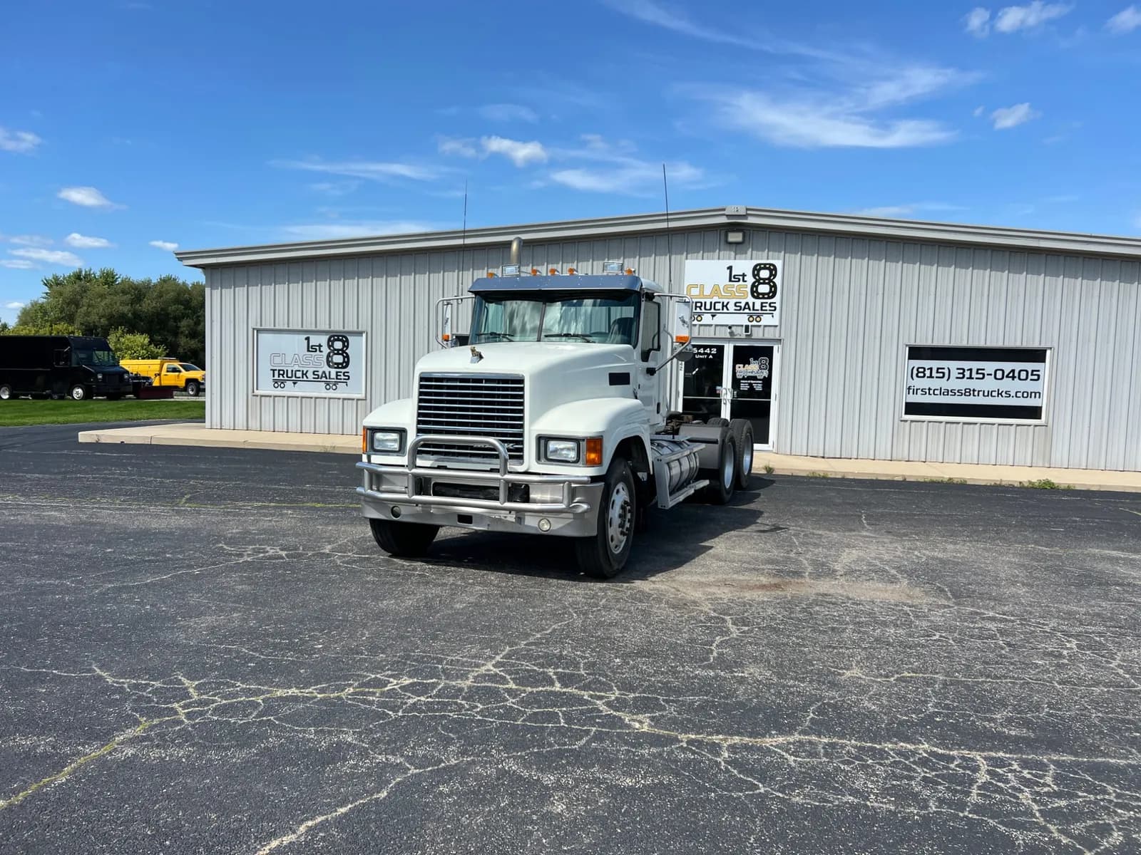 2015 Mack Pinnacle - Sleeper