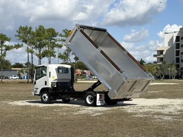 2027 Isuzu NPR GAS - Dump