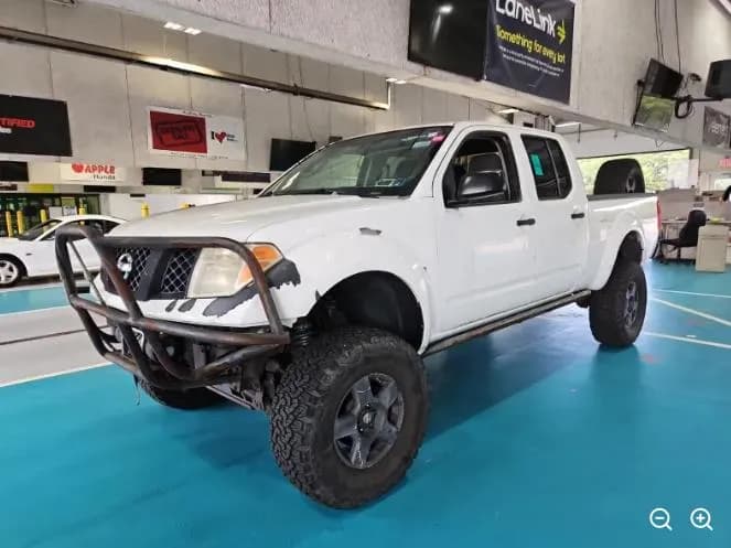2011 NISSAN Frontier - Pickup