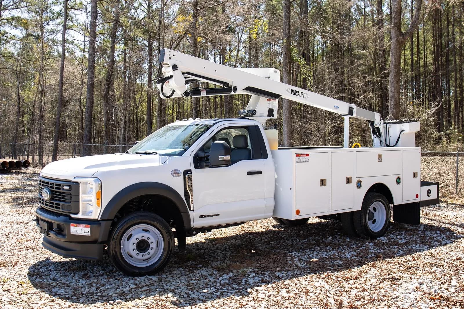 2026 Ford F-550 - Bucket