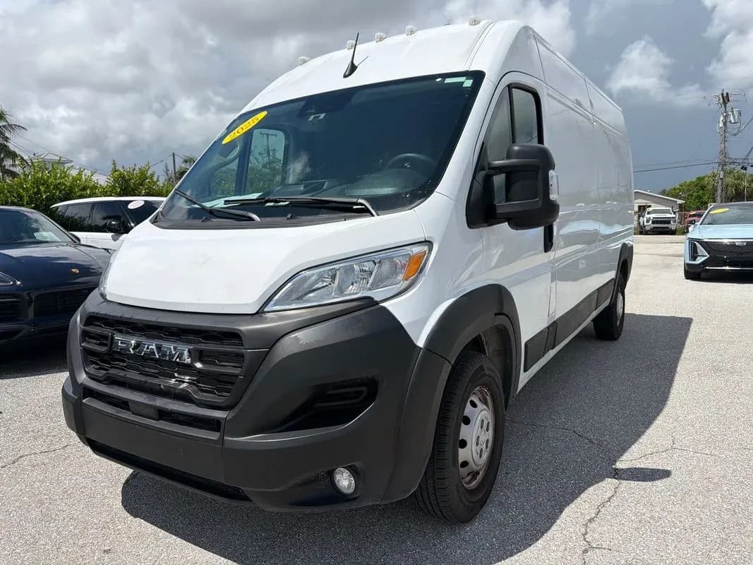 2025 Ram ProMaster - Vans
