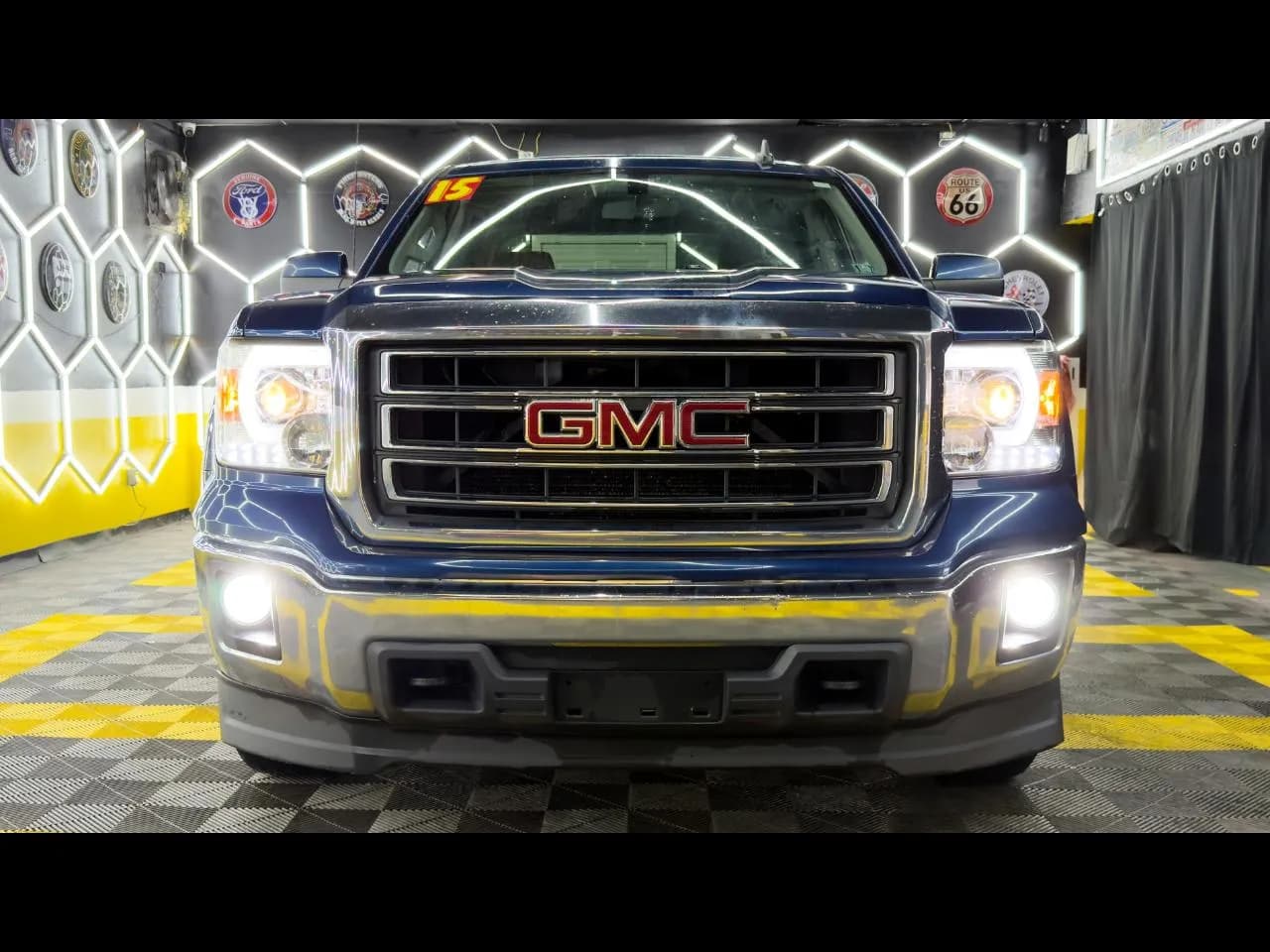 2015 GMC Sierra 1500 SLE - Pickup