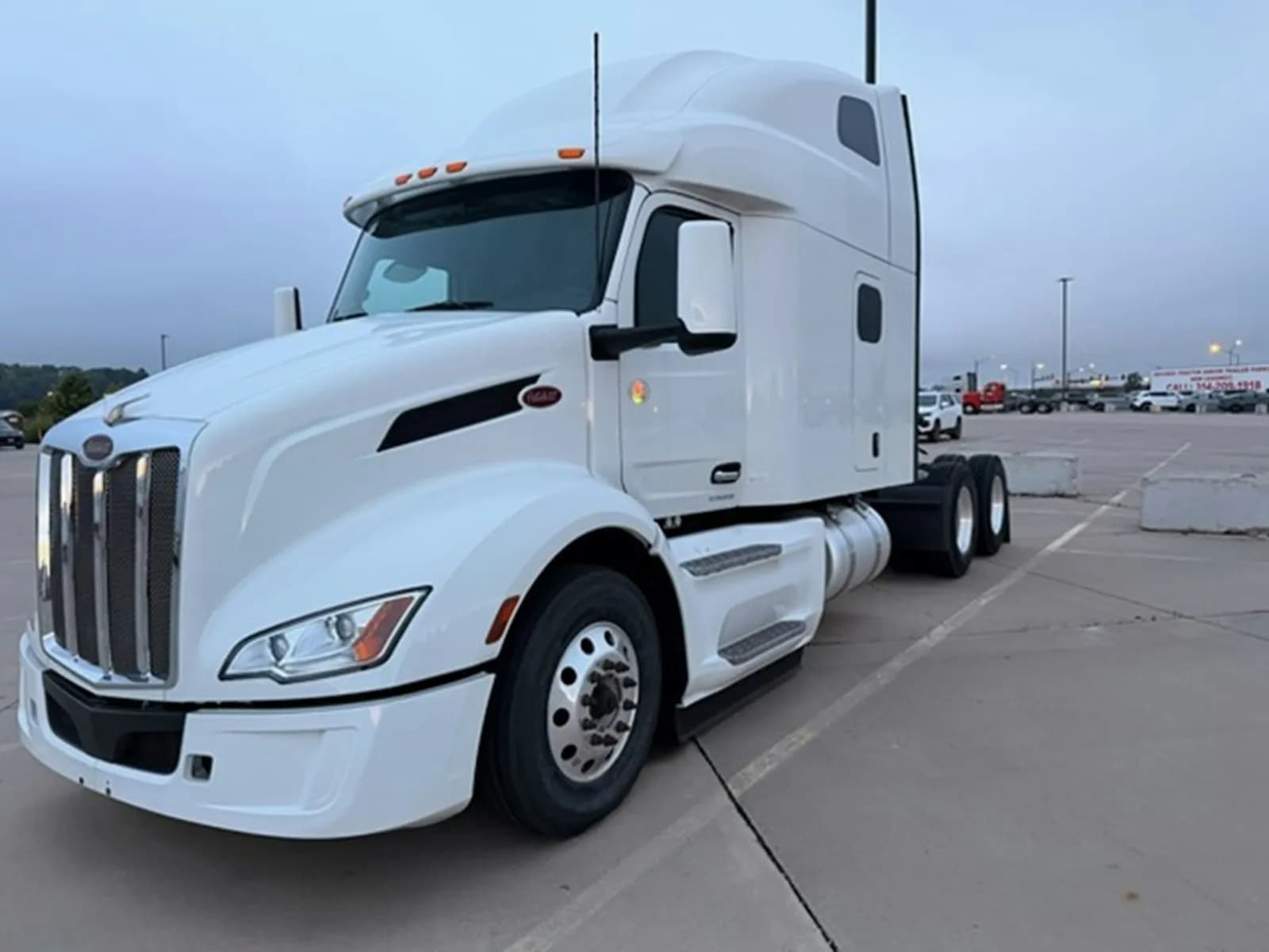 2023 Peterbilt 579