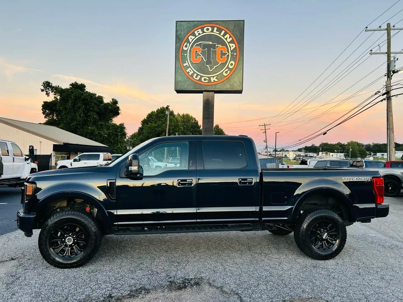 2021 Ford F-250 SD Lariat Crew Cab - Pickup