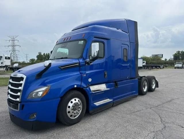 2021 Freightliner Cascadia - Sleeper