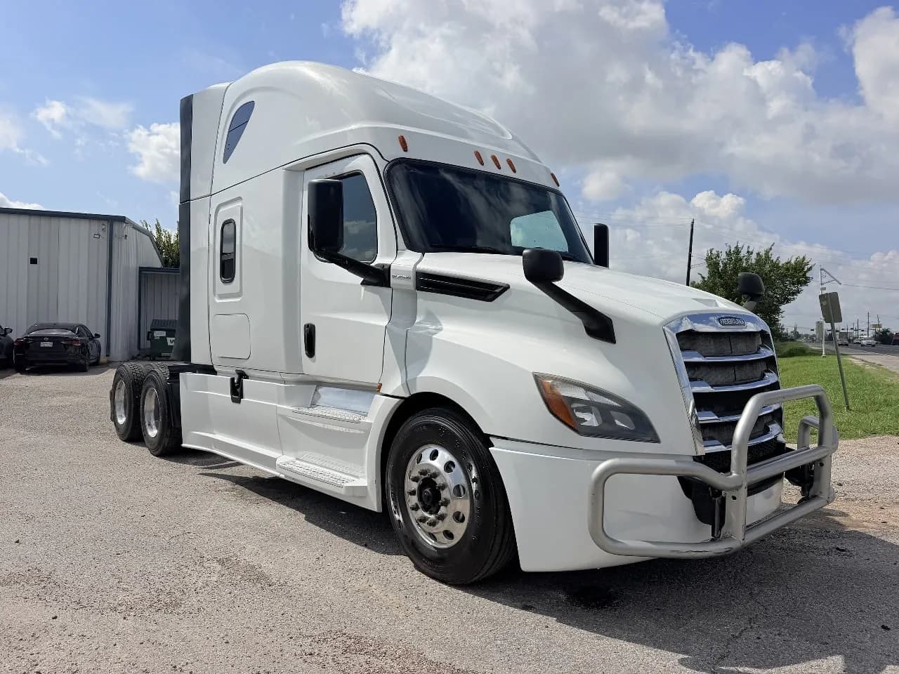 2019 Freightliner Cascadia - Sleeper