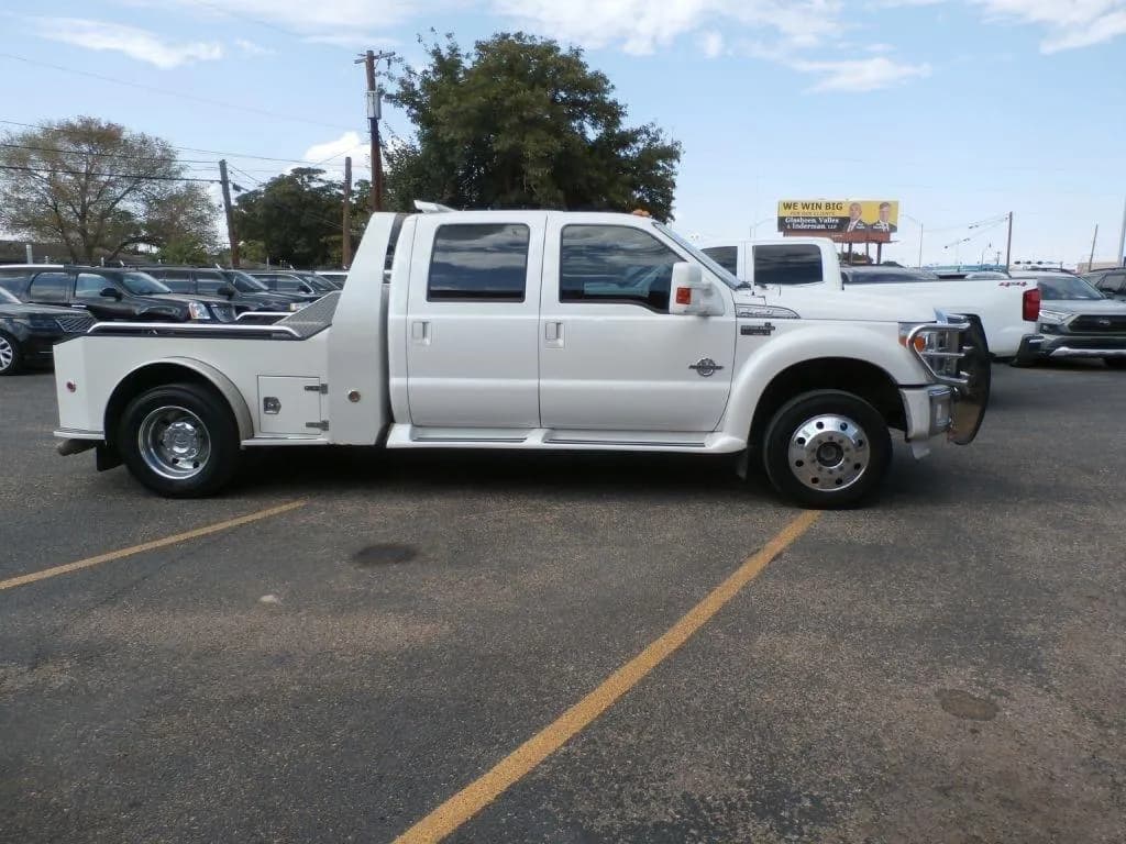 2016 Ford F-450 SD Platinum Crew Cab - Pickup