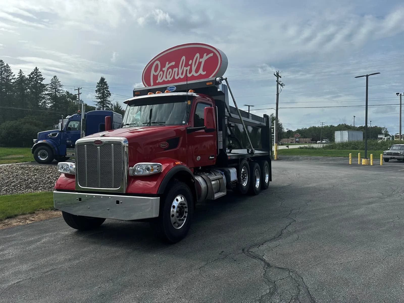 2027 PETERBILT 567