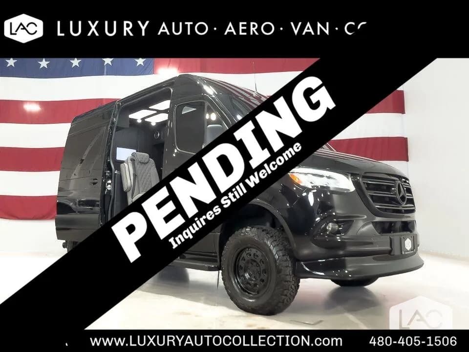 2024 Midwest Automotive Designs LUXE Cruiser (D4) - Vans