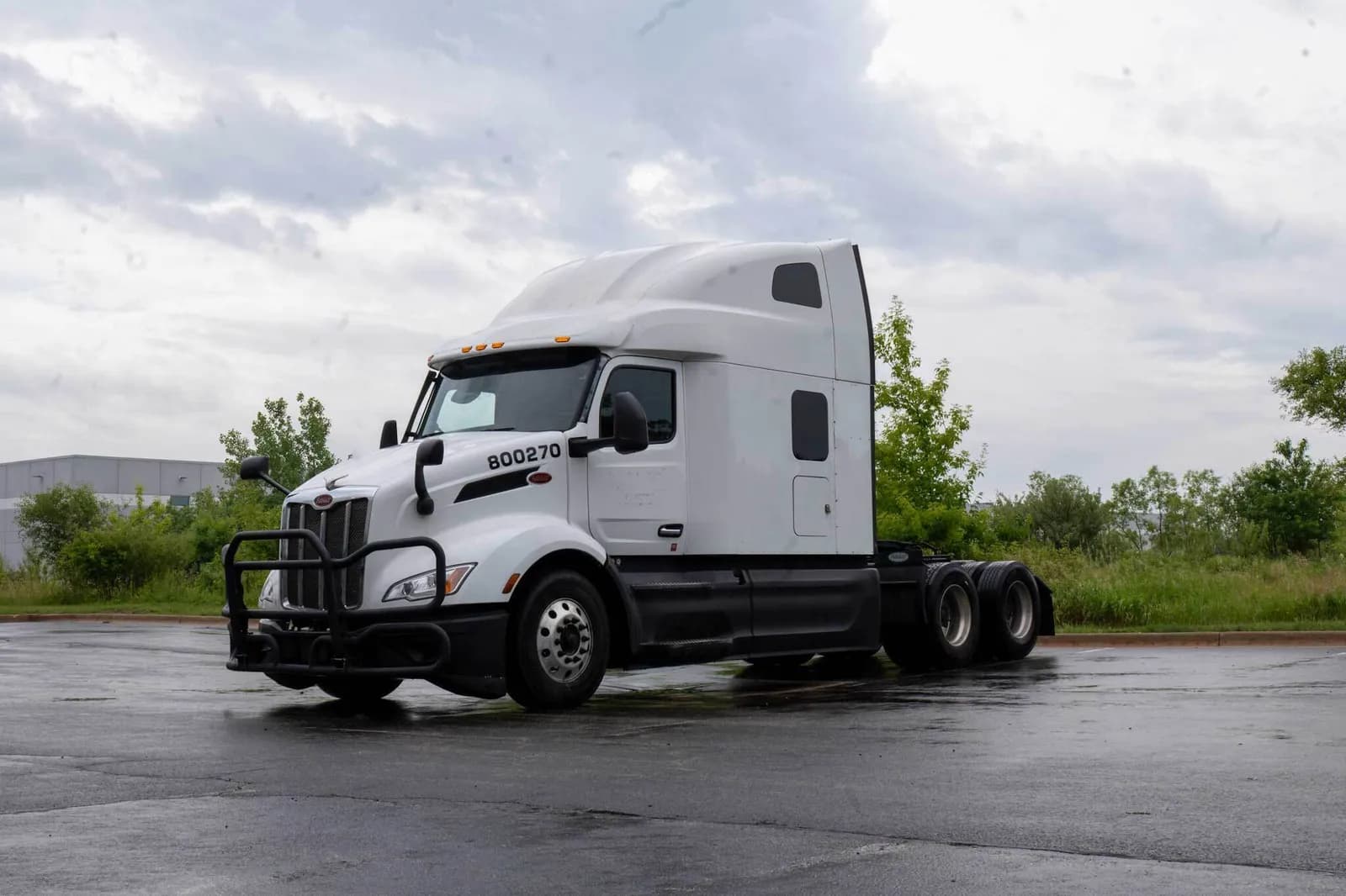 2023 Peterbilt 579