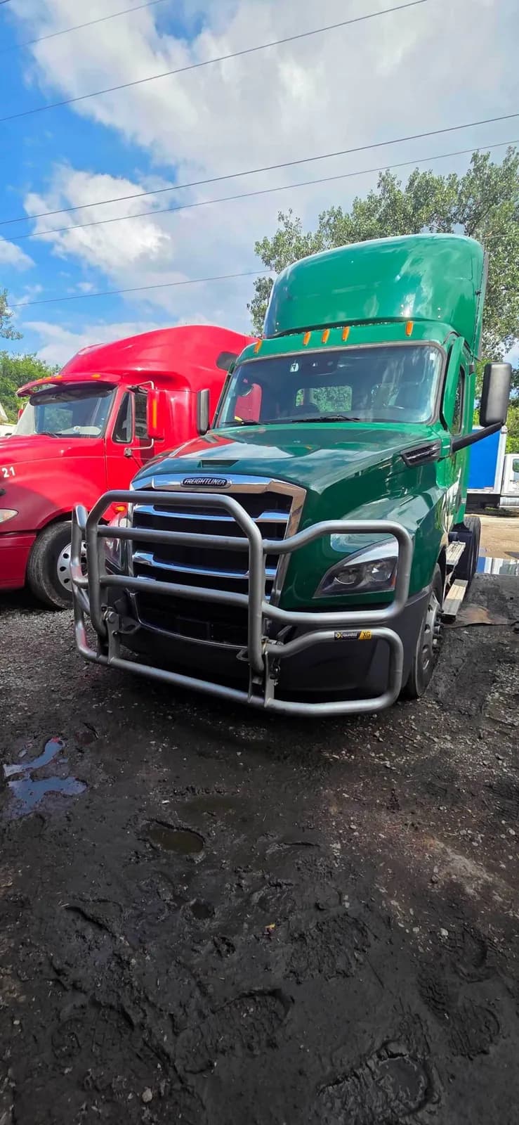 2023 Freightliner Cascadia