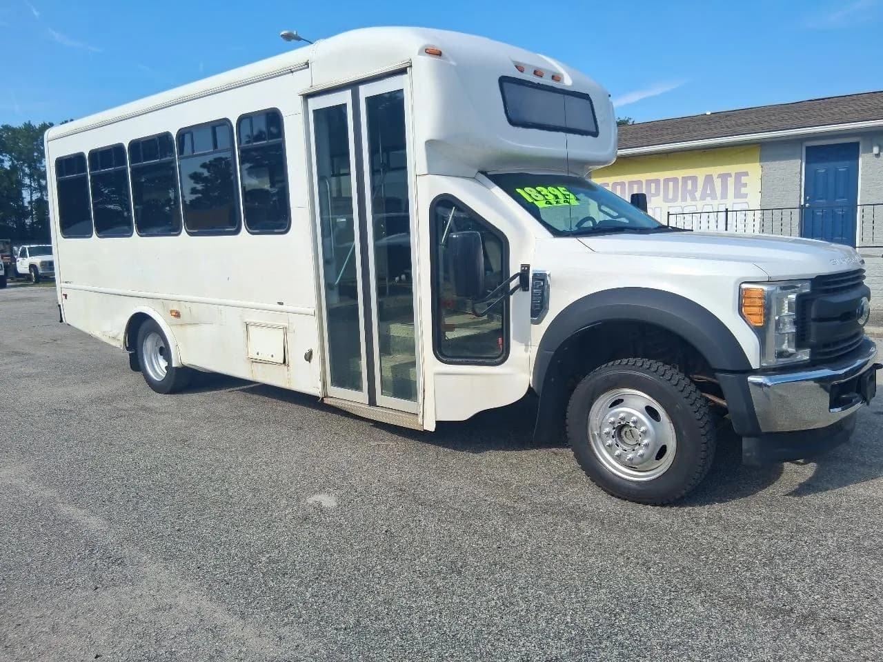 2017 Ford F-550 - Chassis