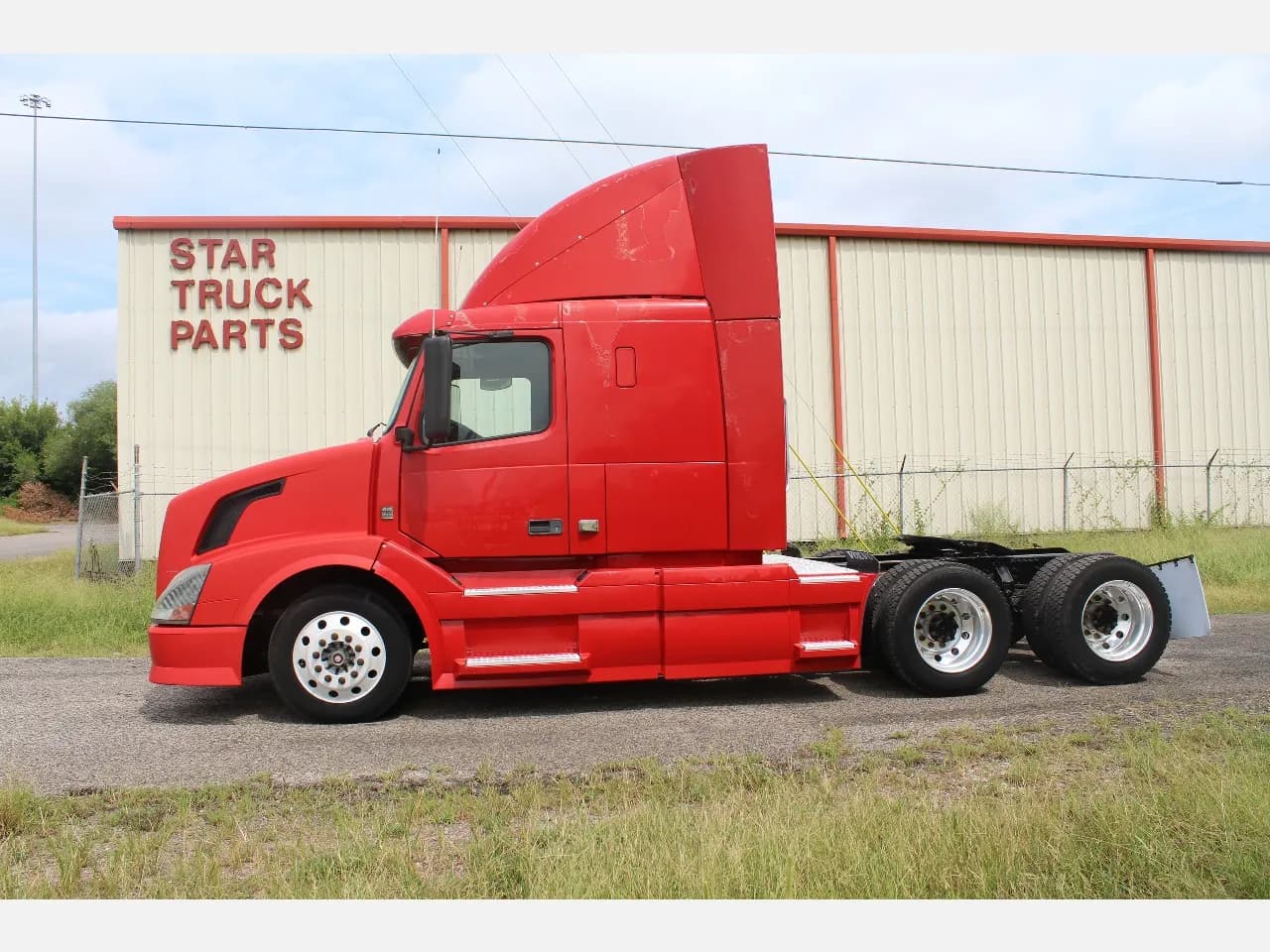 2008 Volvo VNL - Sleeper