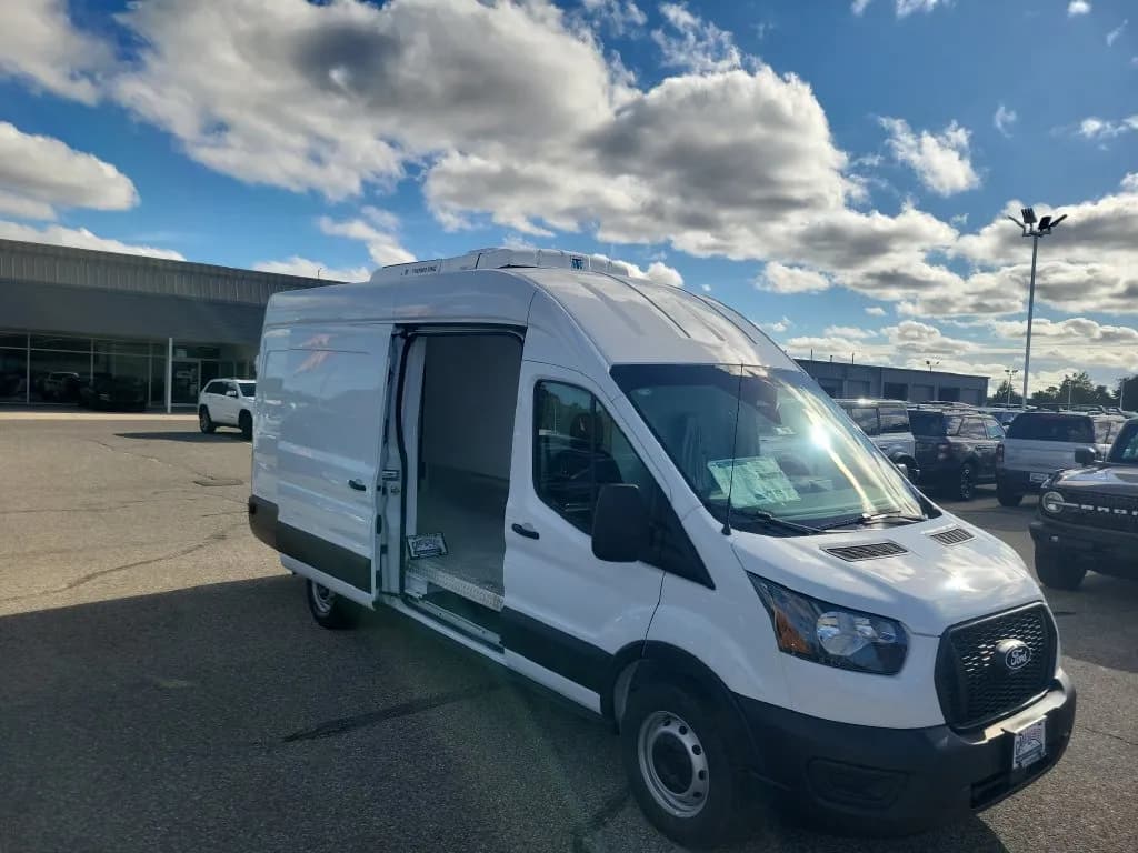 2027 Ford Transit 350 - Vans