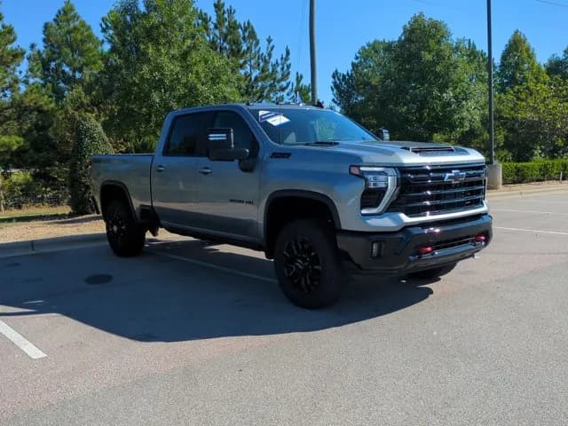 2025 Chevrolet Silverado 2500 Crew Cab - Pickup
