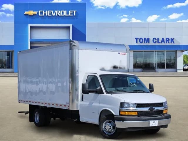 2026 Chevrolet Express 3500 - Box