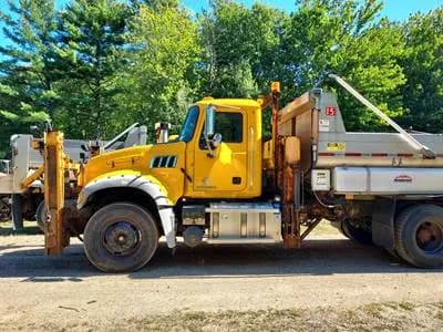 2013 Mack GU713 Plow/Dump Truck - Dump