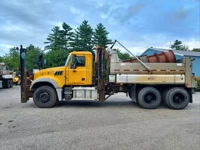 2013 Mack GU713 Plow/Dump Truck - Dump