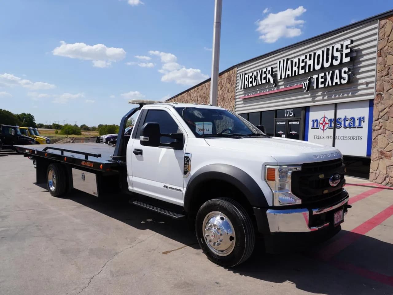2022 Ford F-550 Reg Cab XLT - Chassis