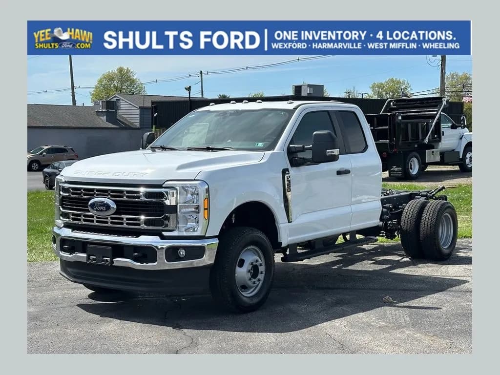 2026 Ford F-350SD Commercial - Chassis