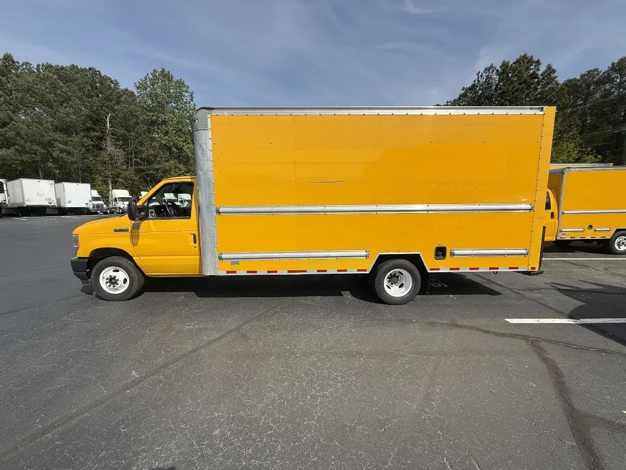 2022 Ford E-350 - Box