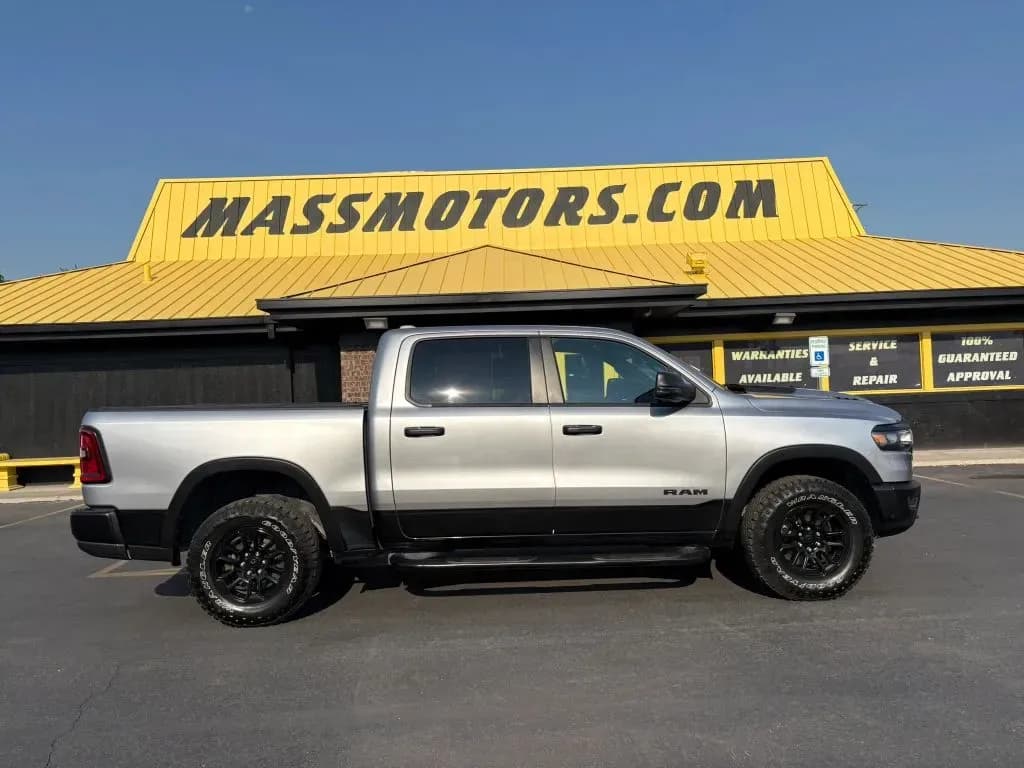 2025 Ram 1500 Crew Cab