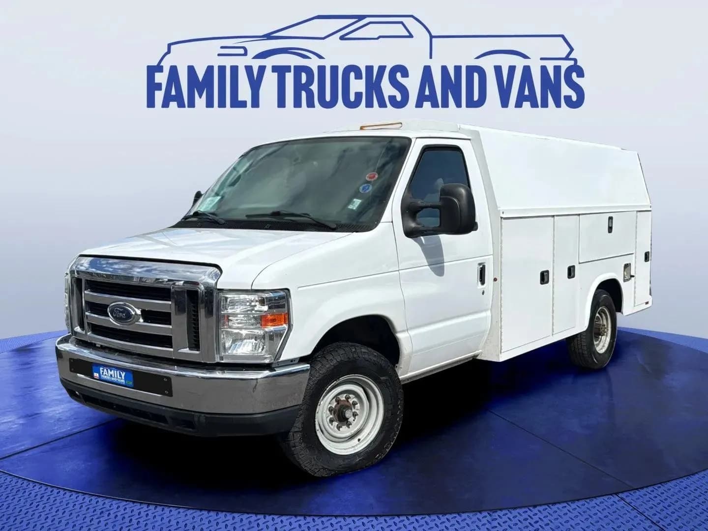 2019 Ford E-350 - Box