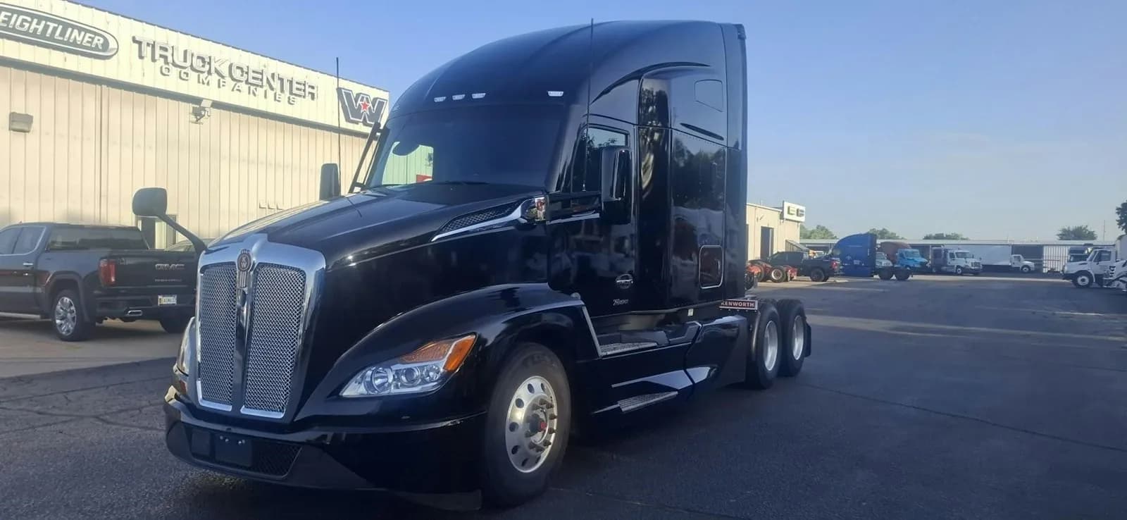 2023 Kenworth T680