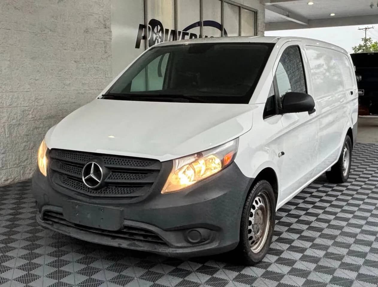 2016 Mercedes-Benz Metris - Vans