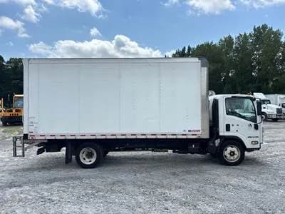 2024 Isuzu NPR-HD 18' - Box