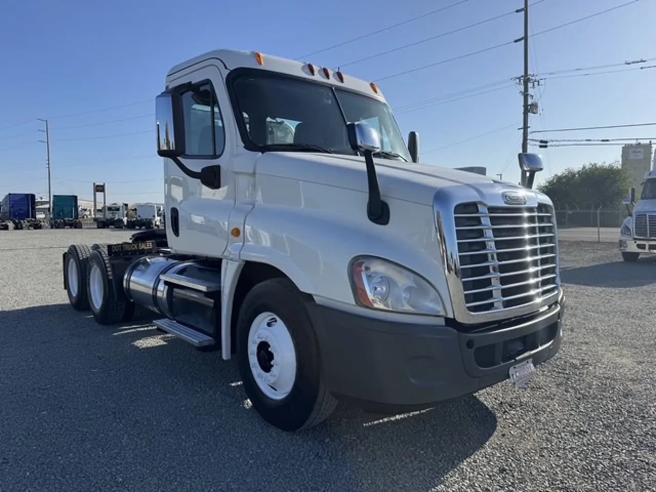 2014 Freightliner Cascadia - Day Cab