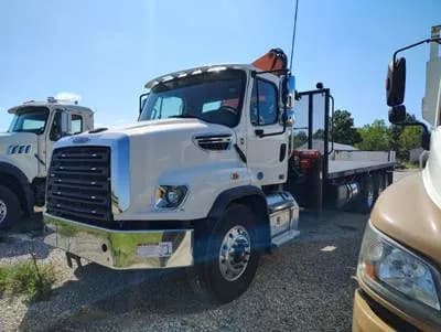 2017 Freightliner 114SD - Chassis
