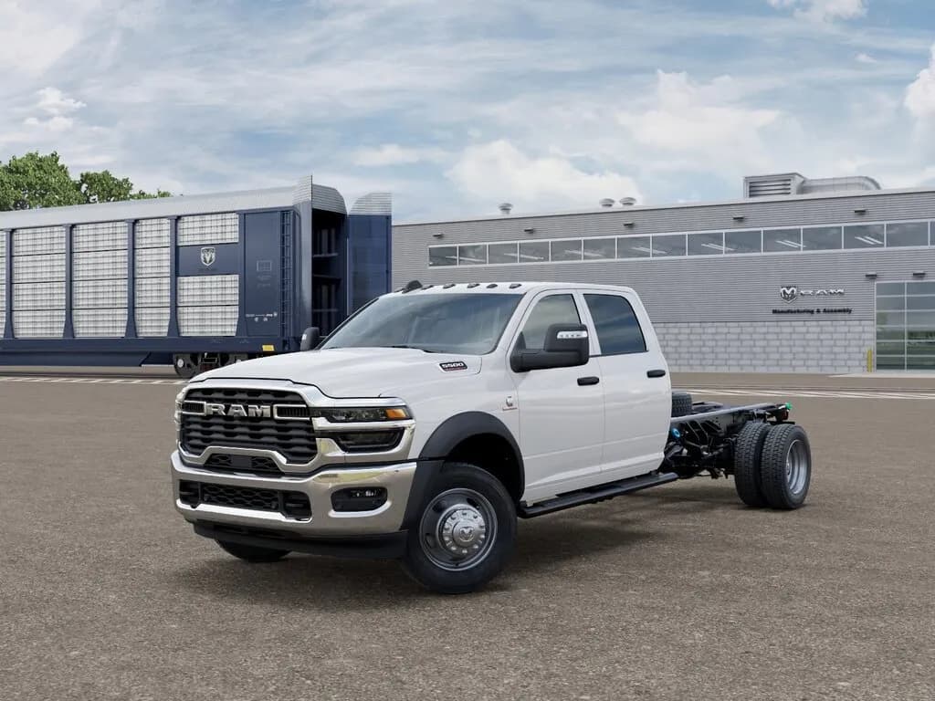 2027 Ram 5500 - Chassis