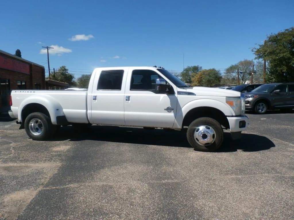 2015 Ford F-350 SD XL Crew Cab Long Bed - Pickup