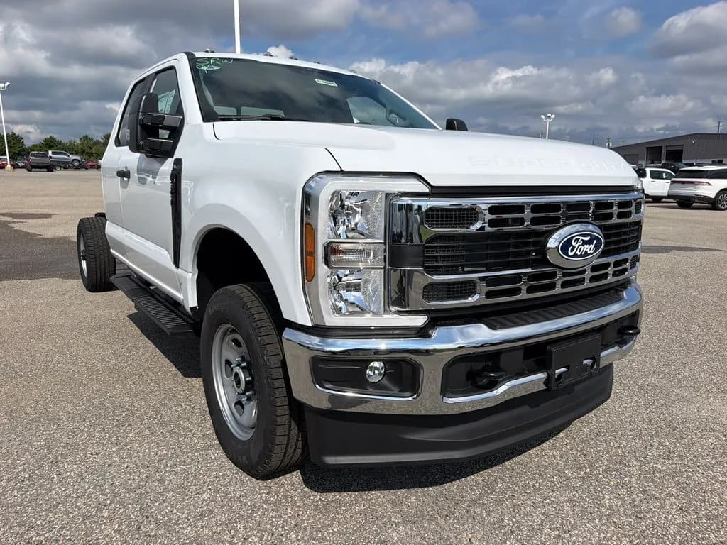 2027 Ford F-350 - Chassis
