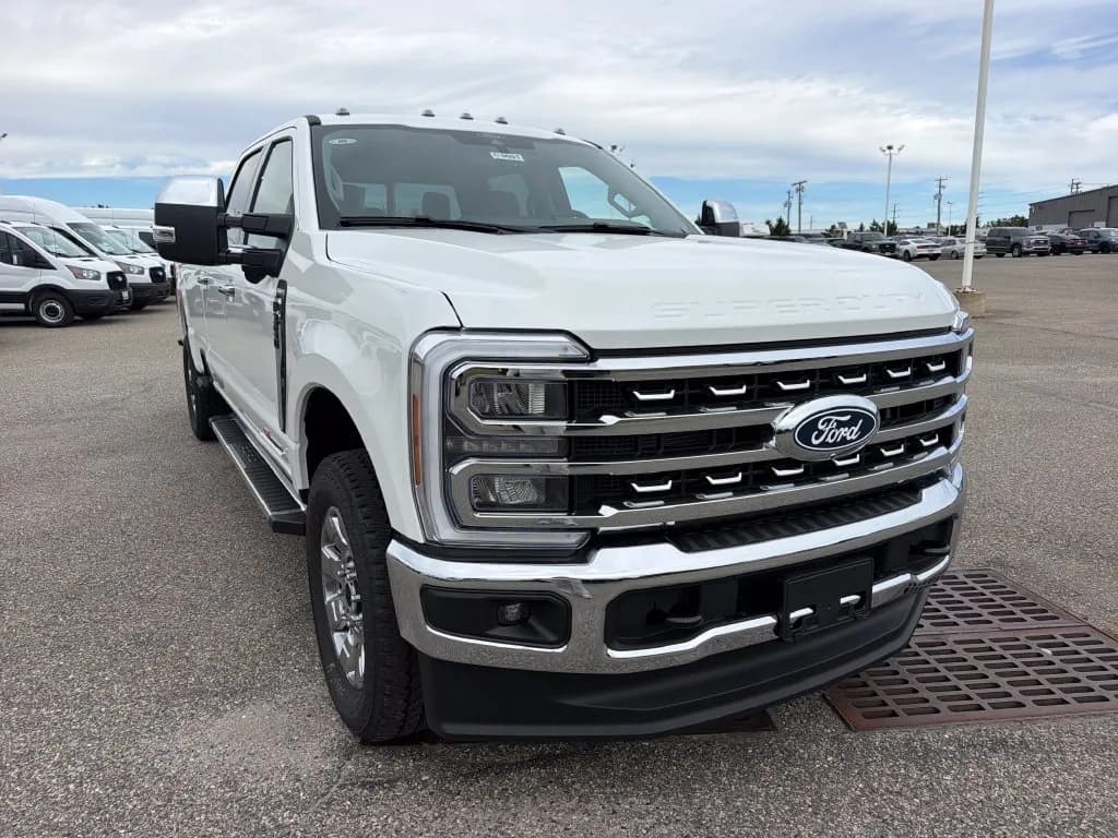 2027 Ford F-350 Crew Cab - Pickup