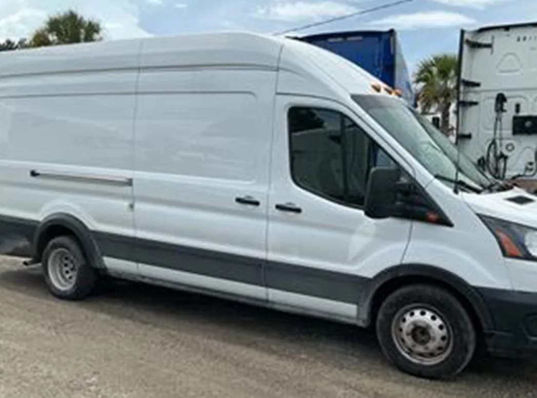 2022 Ford Transit 350W / Water Damage Equipment