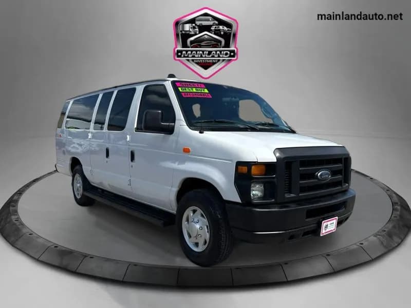 2014 Ford E350 Super Duty Passenger - Vans