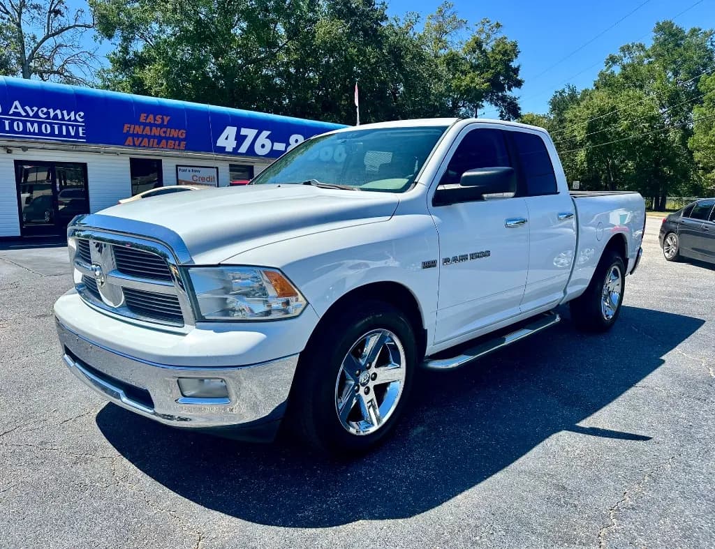 2011 Ram 1500 SLT - Pickup